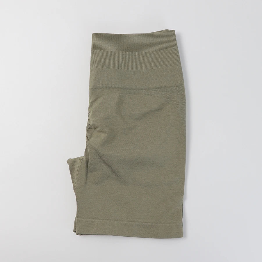 Seamless High-Waist Fitness Set – Crop Top, Leggings & Shorts