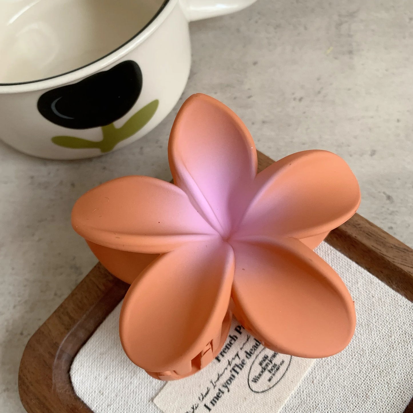 Fashion Frosted Flower Hair Claw