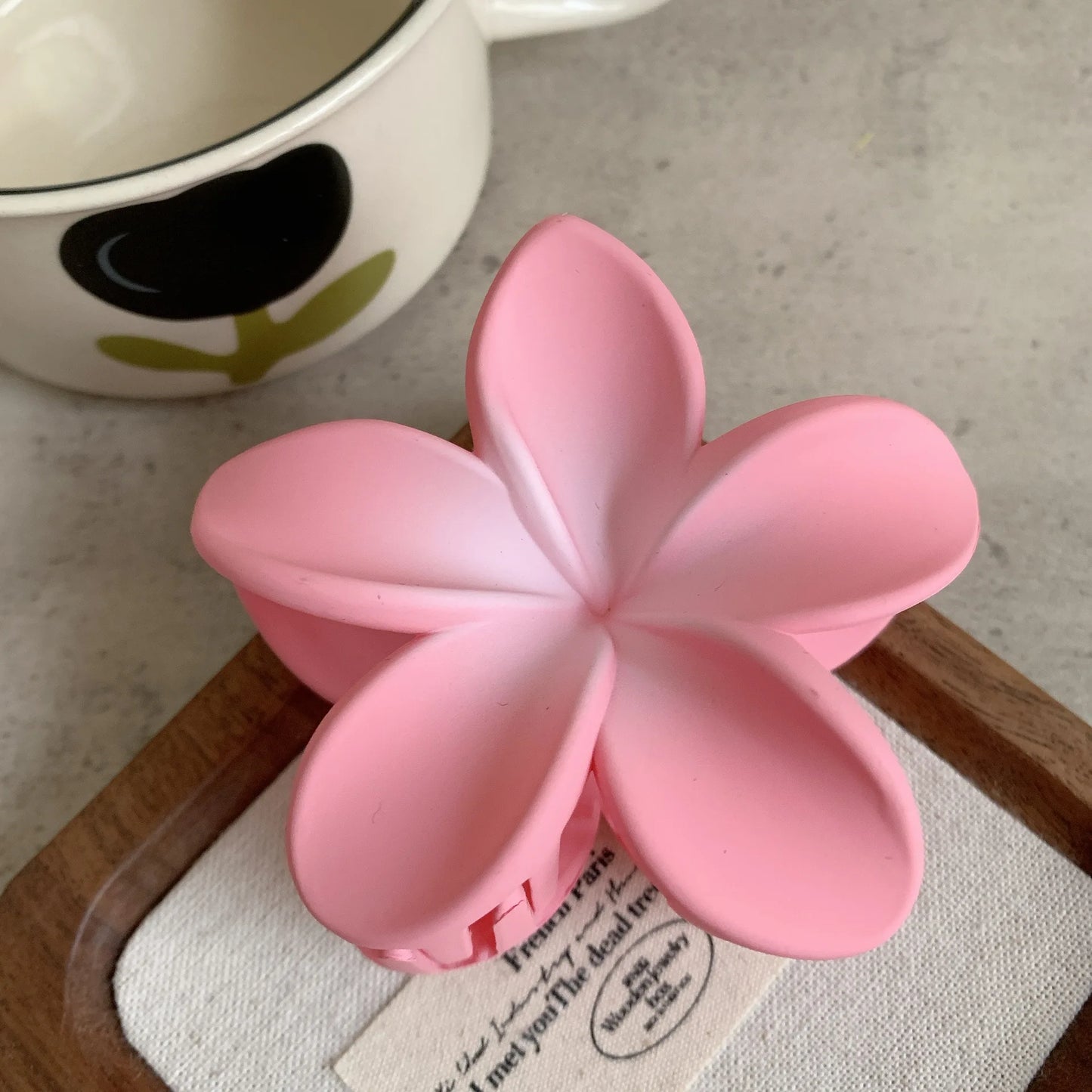 Fashion Frosted Flower Hair Claw