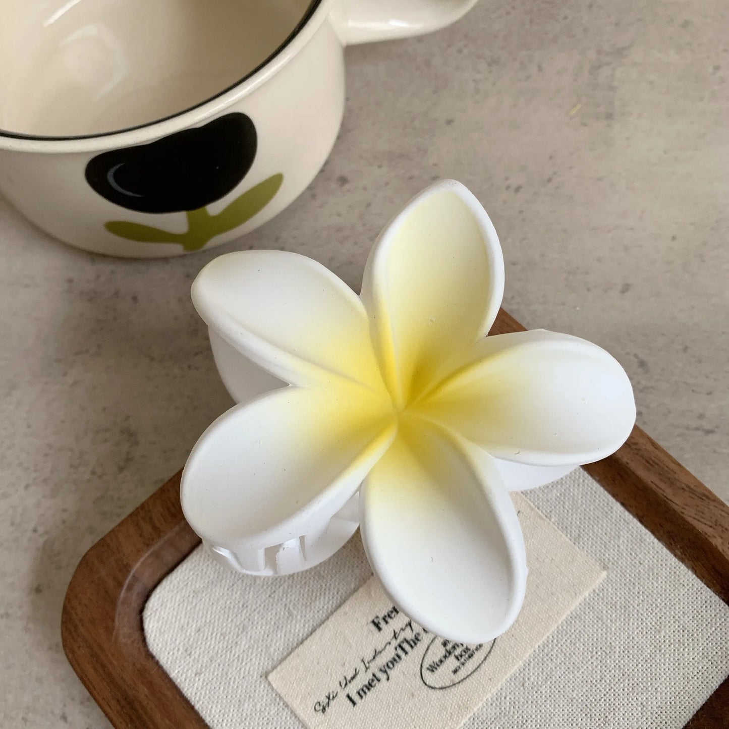 Fashion Frosted Flower Hair Claw