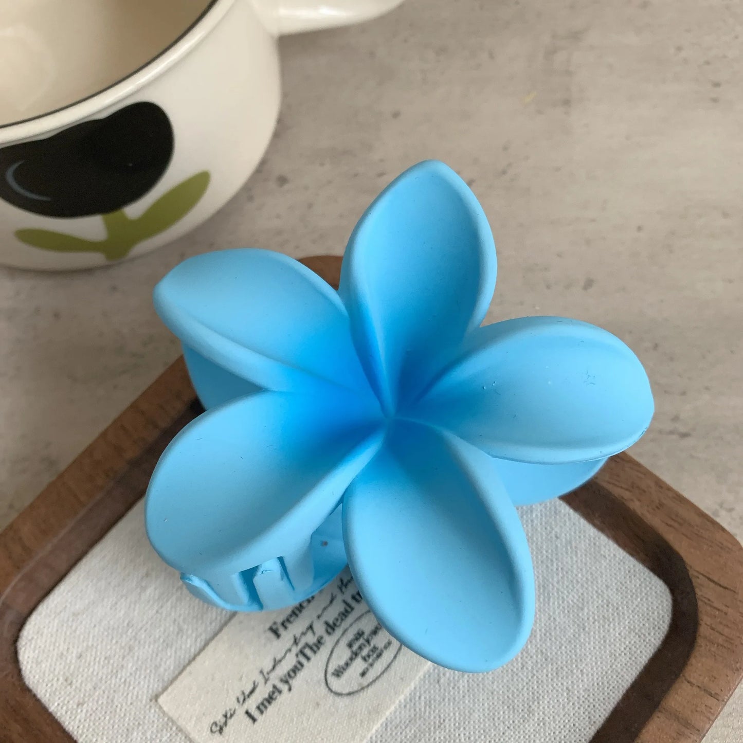 Fashion Frosted Flower Hair Claw